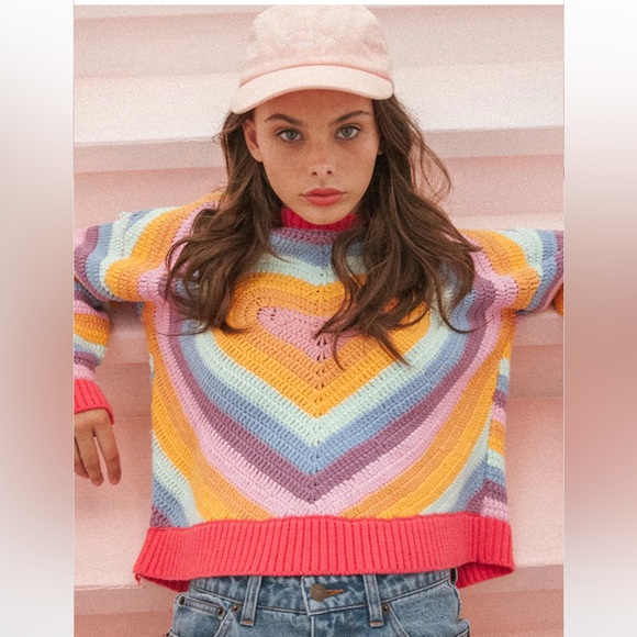 Free People Sweaters - Crochet heart knit sweater!! 💘💘💘